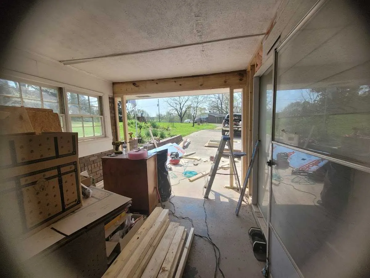 Air movers and dehumidifier for Drying & Dehumidification in Odessa